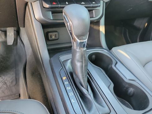 Used 2022 Chevrolet Colorado W/T w/ Custom Special Edition image 26