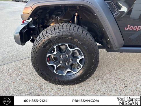 Used 2023 Jeep Gladiator Rubicon w/ Trailer Tow Package image 18