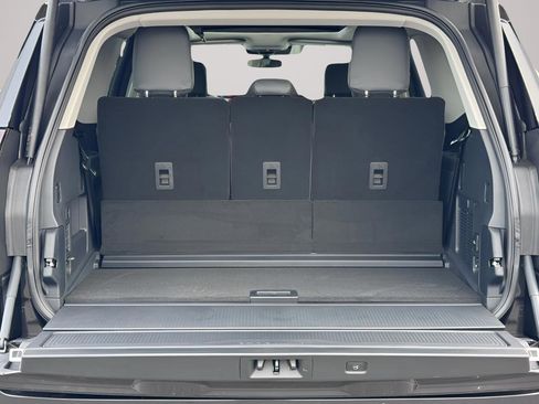 New 2026 Ford Expedition Active image 46