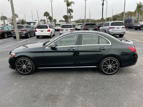 Used 2019 Mercedes-Benz C 300 Sedan image 2