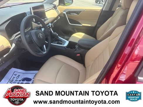 Used 2023 Toyota RAV4 XLE Premium FWD image 11