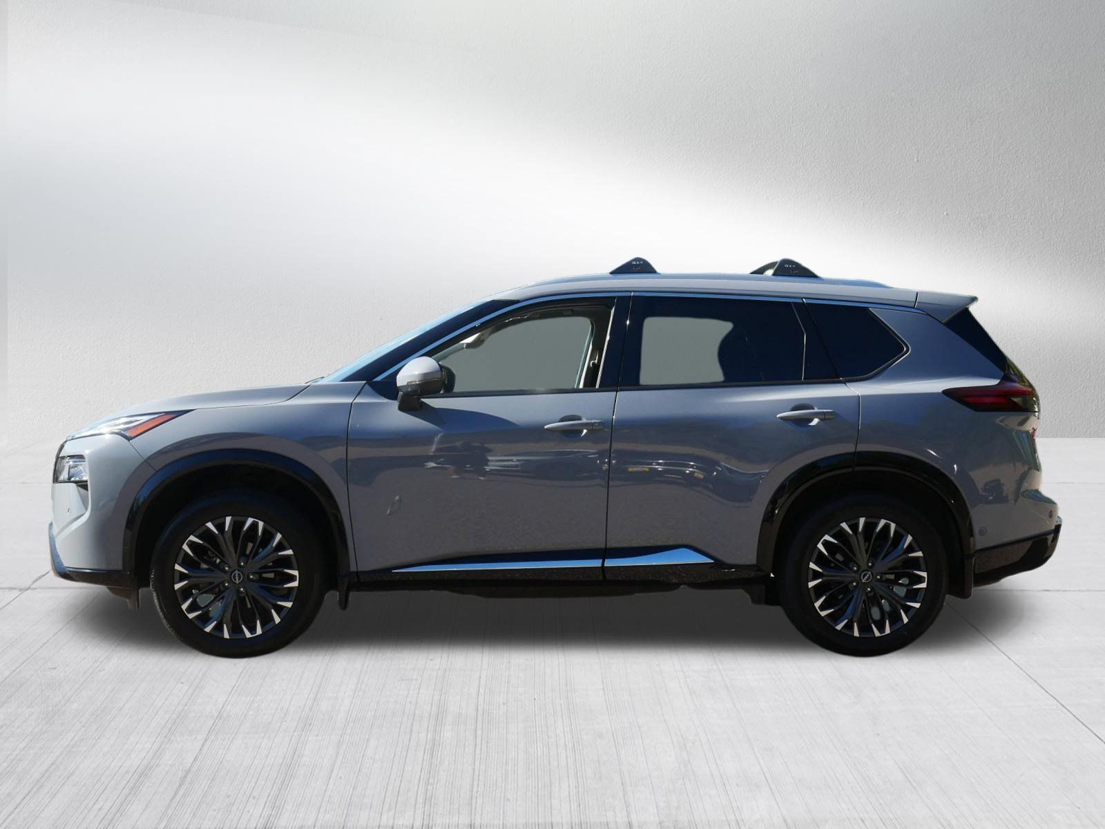 Certified 2025 Nissan Rogue Platinum w/ Platinum Premium Package AWD/4WD image 4