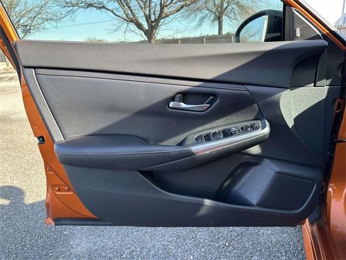 Used 2020 Nissan Sentra SR image 16