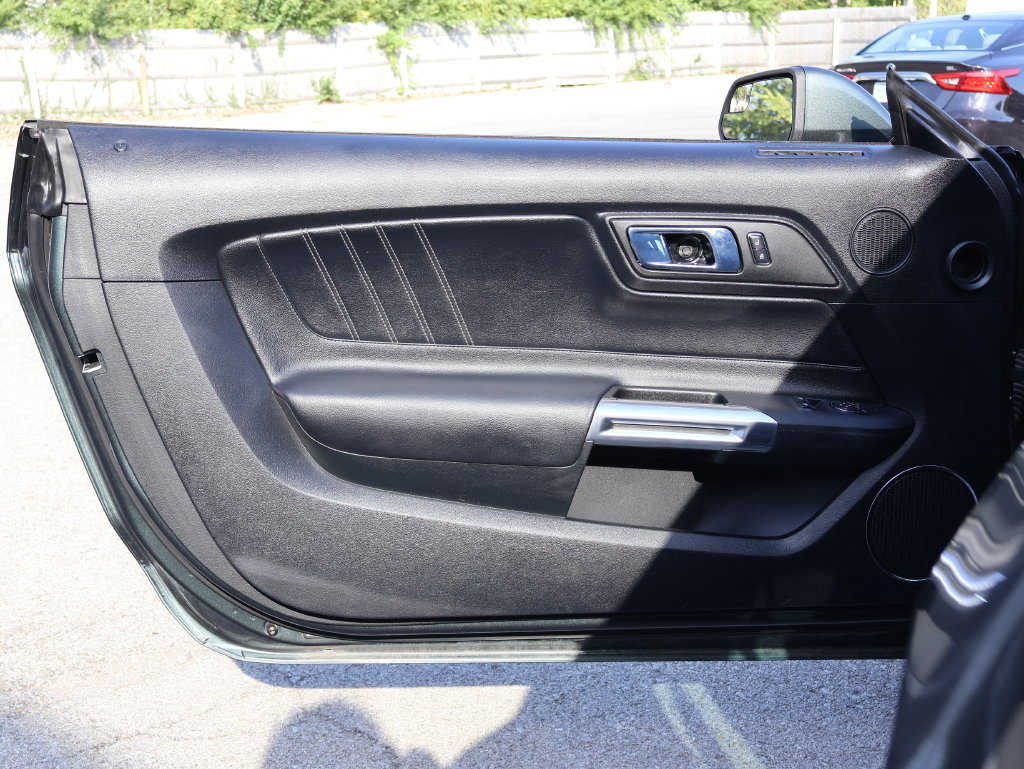 Used 2015 Ford Mustang GT Premium RWD image 34
