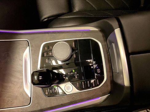 Used 2023 BMW X5 sDrive40i w/ Premium Package image 16