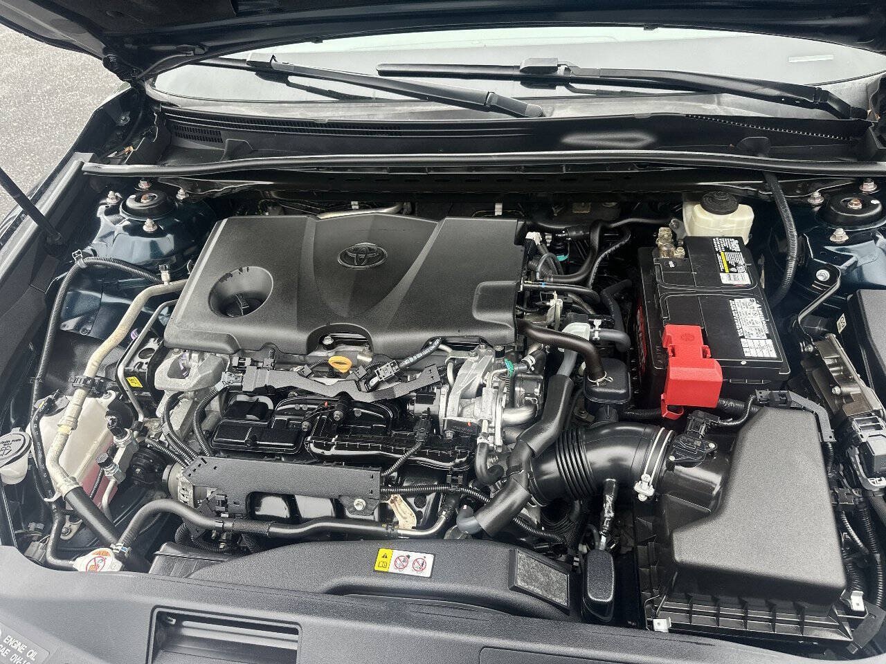 Used 2018 Toyota Camry LE FWD image 14