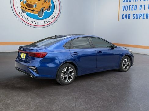 Used 2020 Kia Forte LXS FWD image 6