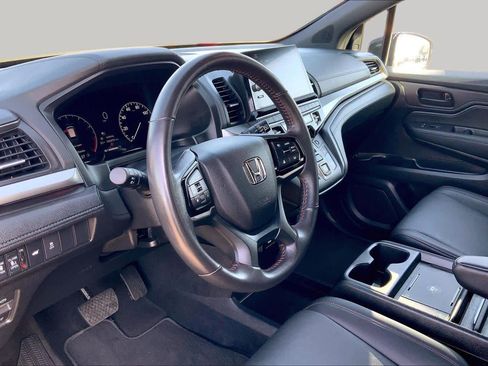 Used 2025 Honda Odyssey Sport-L image 18