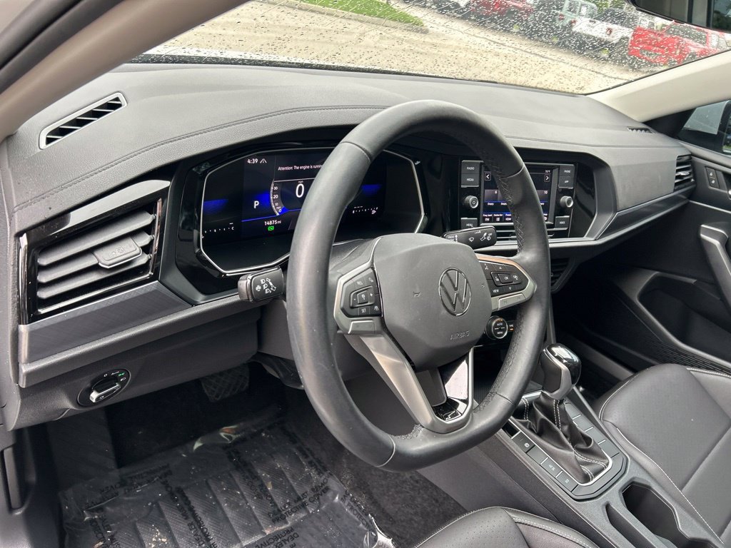 Certified 2024 Volkswagen Jetta SE FWD image 24