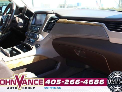 Used 2017 GMC Yukon Denali image 16