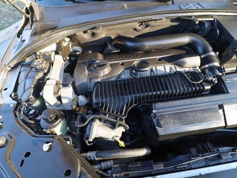 Used 2016 Volvo XC70 T5 Platinum image 31