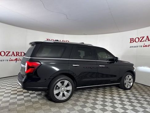 Used 2023 Ford Expedition Platinum image 9