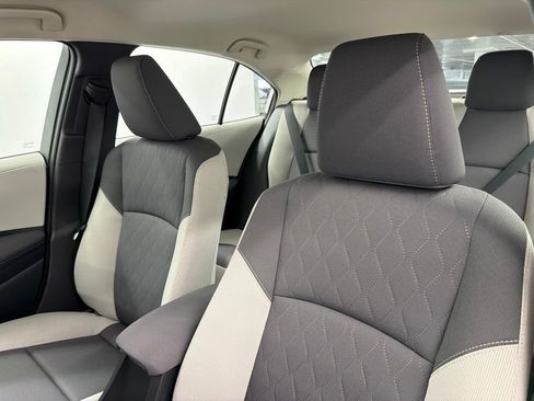 Used 2026 Toyota Corolla LE FWD image 23