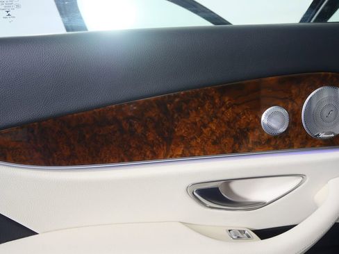 Used 2018 Mercedes-Benz E 300 image 10