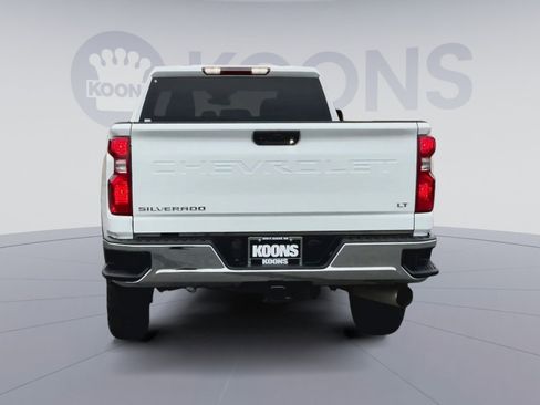 Used 2025 Chevrolet Silverado 2500 LT w/ Convenience Package AWD/4WD image 4