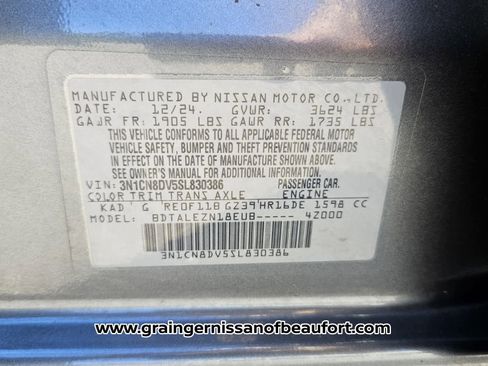 Used 2025 Nissan Versa S w/ Trunk Package image 7