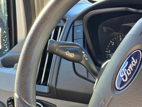 Used 2017 Ford Transit 350 XLT image 34