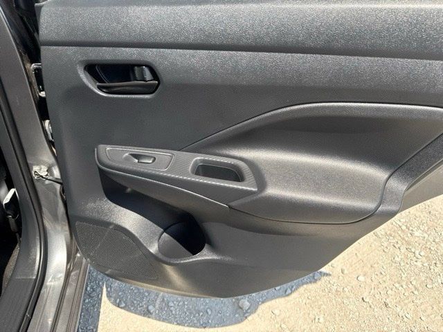 Used 2025 Nissan Versa S w/ S Plus Package FWD image 9