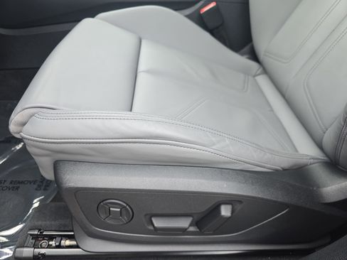 Used 2025 Audi Q3 2.0T Premium w/ Convenience Package image 28