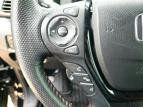 Used 2023 Honda Ridgeline Black Edition image 12