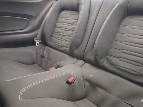 Used 2017 Ford Mustang Coupe RWD image 24