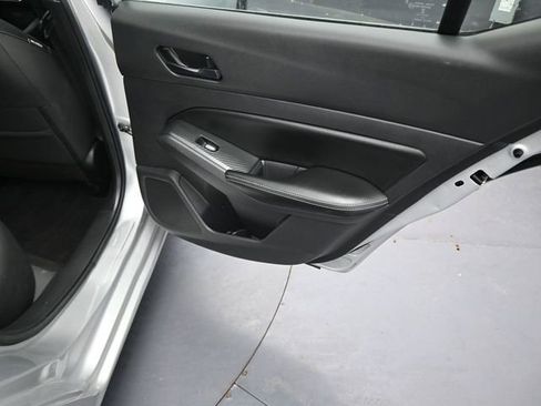 Used 2024 Nissan Altima 2.5 SV image 32