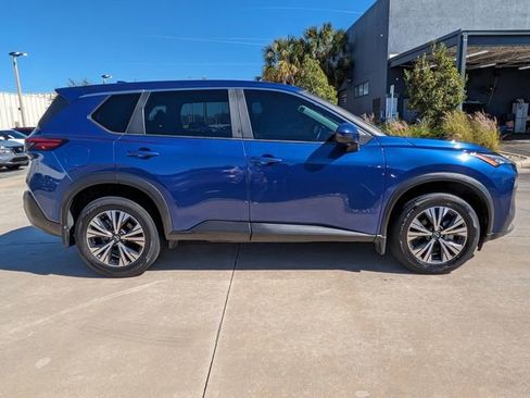 Used 2023 Nissan Rogue SV image 4