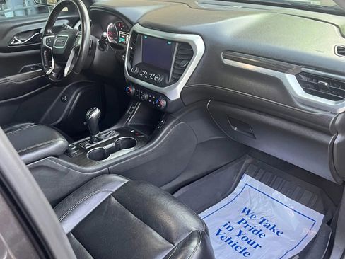 Used 2018 GMC Acadia SLT w/ LPO, Floor Liner Package FWD image 16