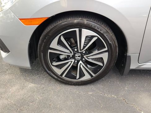 Used 2016 Honda Civic EX-L image 9