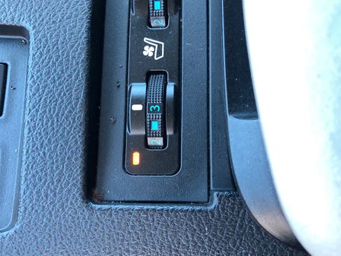 Used 2015 Lexus RX 450h FWD image 19