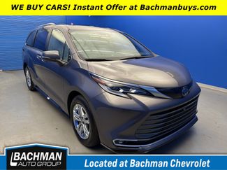 Used 2023 Toyota Sienna Platinum video 1