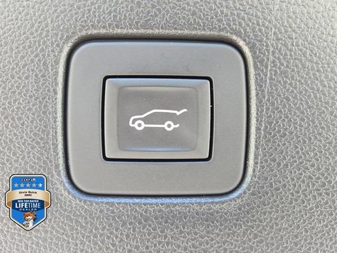 Certified 2024 Buick Envista Sport Touring w/ Convenience I Package FWD image 6