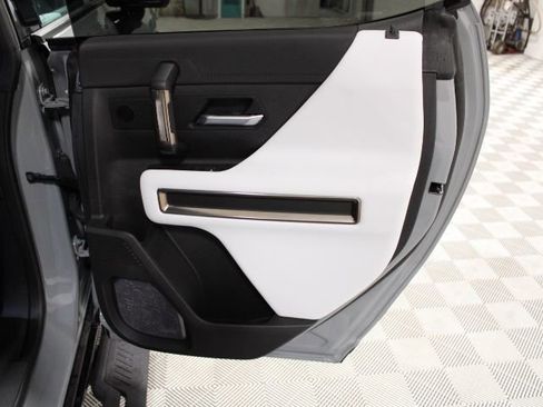 New 2025 GMC Hummer EV 2X image 29