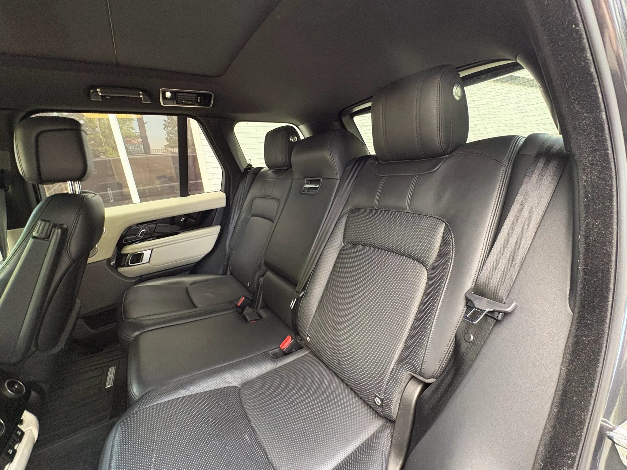 Used 2020 Land Rover Range Rover HSE AWD/4WD image 21