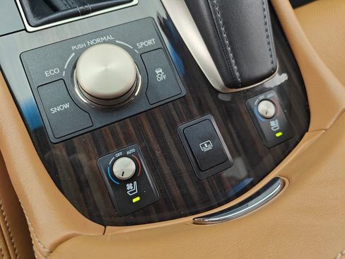 Used 2013 Lexus LS 460 image 34