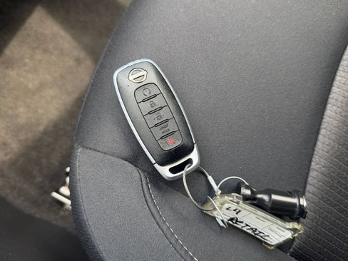 Used 2026 Nissan Altima 2.5 SV FWD image 21