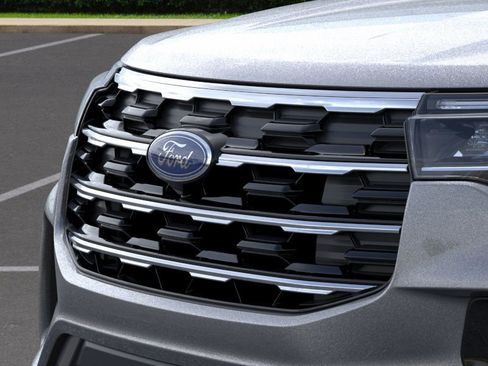 New 2025 Ford Explorer Active w/ Active Comfort Package image 17