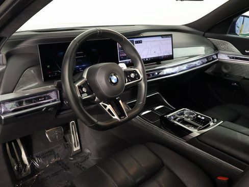 Certified 2023 BMW 760i xDrive AWD/4WD image 7