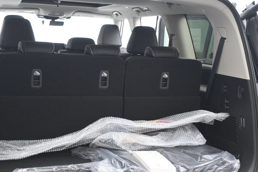 New 2027 INFINITI QX80 Luxe AWD/4WD image 23