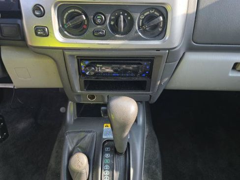 Used 2001 Mitsubishi Montero Sport XS AWD/4WD image 9