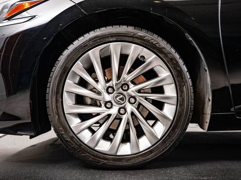 Used 2019 Lexus ES 300h FWD image 13