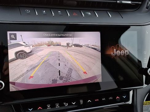 New 2026 Jeep Grand Cherokee Limited image 13