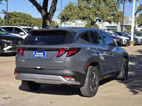 New 2026 Hyundai Tucson Blue SE image 4