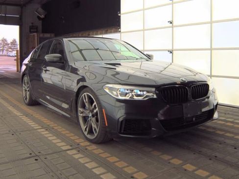 Used 2020 BMW M550i xDrive w/ Executive Package image 3