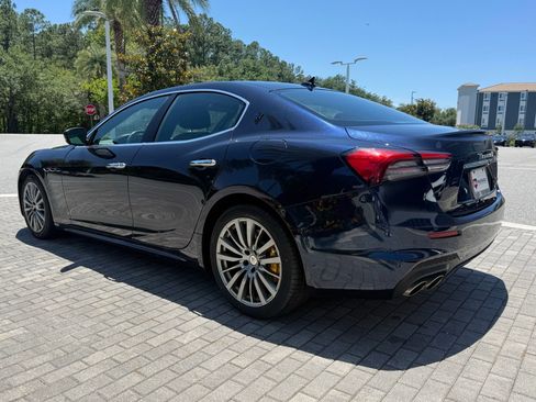 Used 2022 Maserati Ghibli Modena RWD image 13