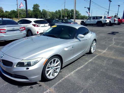 Used 2011 BMW Z4 sDrive30i image 1