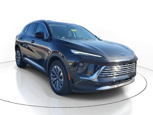 New 2025 Buick Envision Preferred image 2