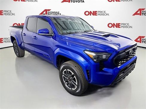 Certified 2025 Toyota Tacoma TRD Sport image 1