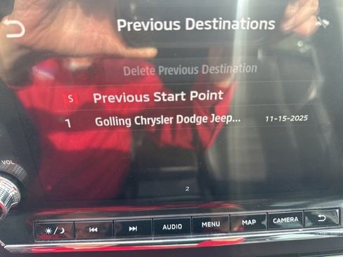 Used 2023 Mitsubishi Outlander SE image 32