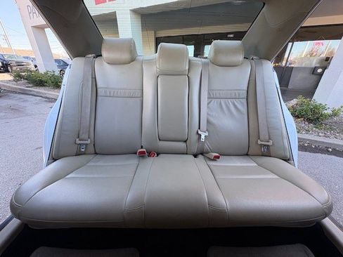 Used 2012 Toyota Camry L image 19